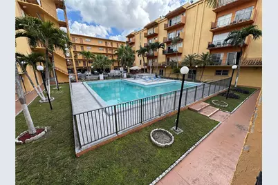 1900 W 54th St #219, Hialeah, FL 33012 - Photo 36