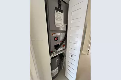 1900 W 54th St #219, Hialeah, FL 33012 - Photo 32