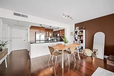 5700 Collins Ave #12K, Miami Beach, FL 33140 - Photo 10