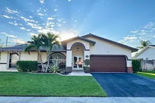 453 SW 169th Terrace, Weston, FL 33326 - Photo 1
