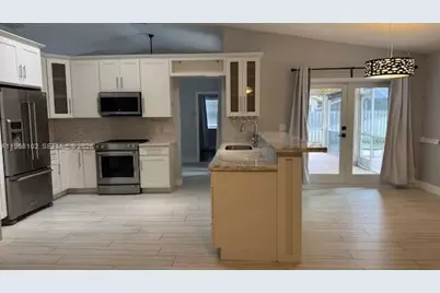 453 SW 169th Ter #453, Weston, FL 33326 - Photo 4