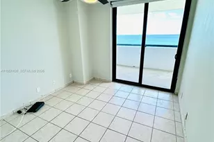 2555 Collins Ave, Miami Beach, FL 33140 - Photo 18