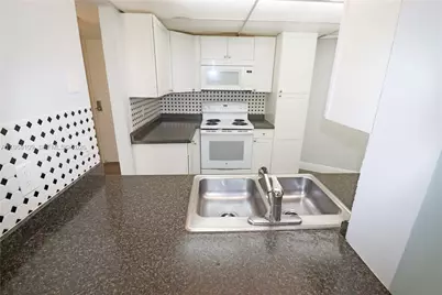 1301 River Reach Dr #214, Fort Lauderdale, FL 33315 - Photo 6