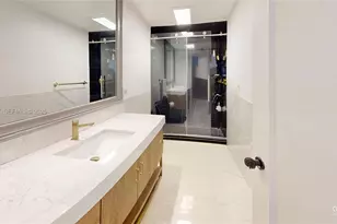 1800 NE 114th St, Miami, FL 33181 - Photo 16