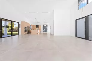 4321 SW 99th Ave, Miami, FL 33165 - Photo 8
