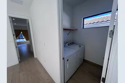 4454 NW 80th Ave, Doral, FL 33166 - Photo 10