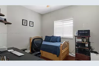 9768 NW 30th St, Doral, FL 33172 - Photo 16