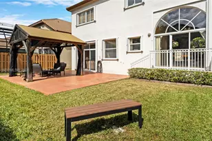 9768 NW 30th St, Doral, FL 33172 - Photo 42