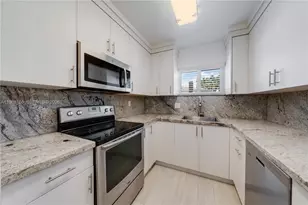 8048 SW 80th Ave, Miami, FL 33143 - Photo 6