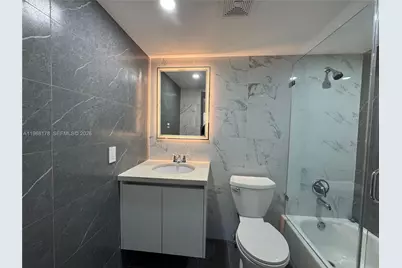 1039 Newport H #1039, Deerfield Beach, FL 33442 - Photo 4