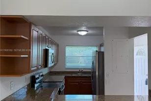 1115 SE 13th Ave, Homestead, FL 33035 - Photo 8