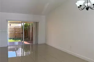 1115 SE 13th Ave, Homestead, FL 33035 - Photo 4