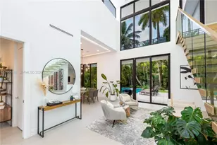 2550 Overbrook St, Miami, FL 33133 - Photo 4