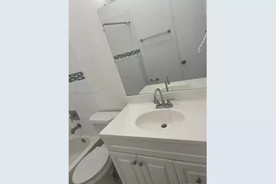 7133 SW 109th Ct, Miami, FL 33173 - Photo 10