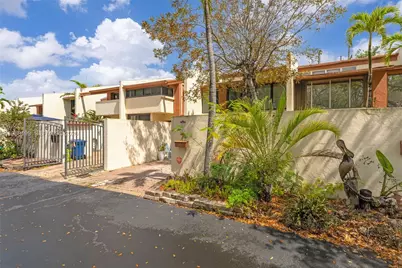 7825 SW 103rd Pl #7825, Miami, FL 33173 - Photo 2