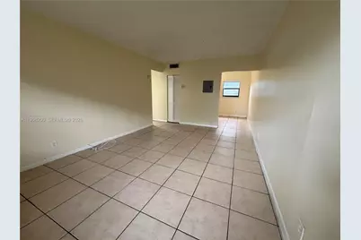 7311 NW 37th St #1, Davie, FL 33024 - Photo 2
