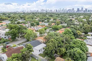 1854 SW 17th St, Miami, FL 33145 - Photo 34