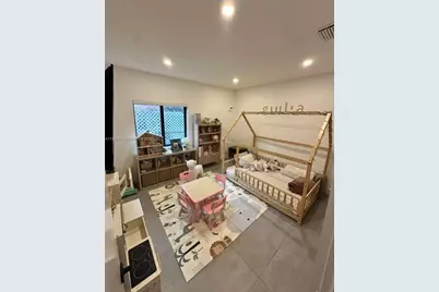 1854 SW 17th St, Miami, FL 33145 - Photo 18