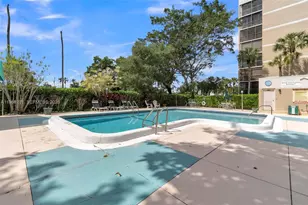 16300 Golf Club Rd, Weston, FL 33326 - Photo 20