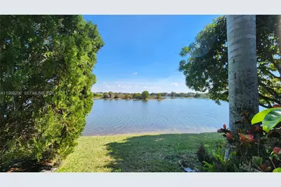 411 SW 120th Ave #411, Pembroke Pines, FL 33025 - Photo 4