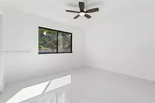 14950 NE 2nd Ave, Miami, FL 33161 - Photo 22