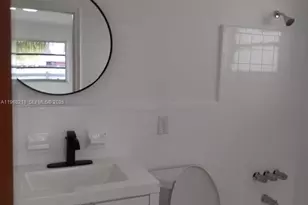 3437 NW 4th St, Miami, FL 33125 - Photo 10