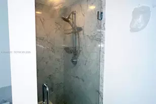 253 NE 2nd St, Miami, FL 33132 - Photo 16