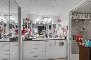 1200 SW 137th Ave, Pembroke Pines, FL 33027 - Photo 16