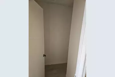 3300 N Pinewalk Dr N #1911, Margate, FL 33063 - Photo 8