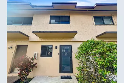 110 SW 108th Ave #H2, Sweetwater, FL 33174 - Photo 2