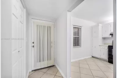 2861 Somerset Dr #104, Lauderdale Lakes, FL 33311 - Photo 10