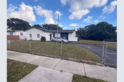 410 NW 34th Ave, Lauderhill, FL 33311 - Photo 2