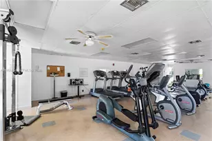 16750 NE 14th Ave, Miami, FL 33162 - Photo 20