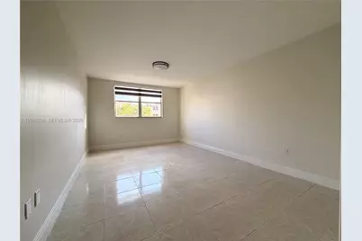 8353 Lake Dr #404, Doral, FL 33166 - Photo 8