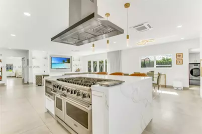 500 94th St, Surfside, FL 33154 - Photo 18