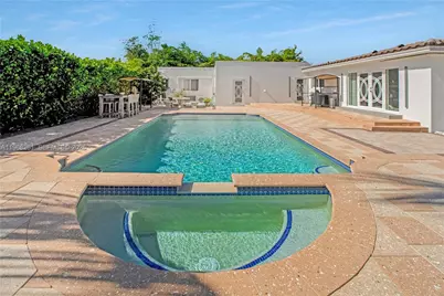 500 94th St, Surfside, FL 33154 - Photo 26