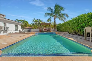 500 94th St, Surfside, FL 33154 - Photo 22