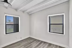 2111 York St, Opa-Locka, FL 33054 - Photo 28