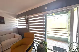 11163 NW 7th St, Miami, FL 33172 - Photo 28