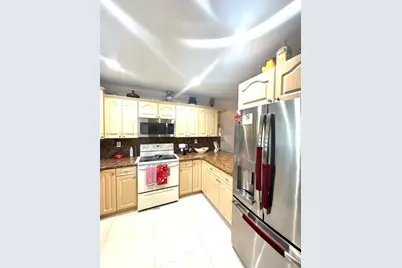 11163 NW 7th St #204-19, Miami, FL 33172 - Photo 12