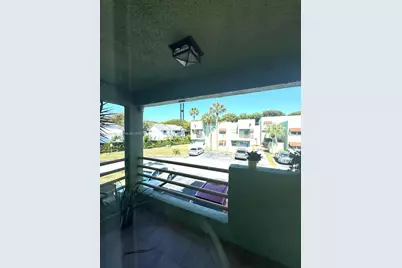11163 NW 7th St #204-19, Miami, FL 33172 - Photo 32