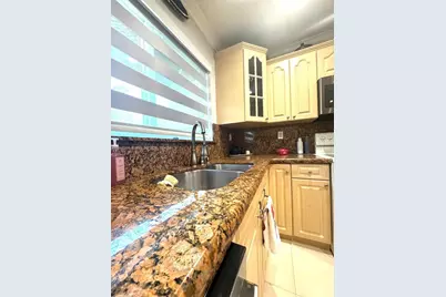 11163 NW 7th St #204-19, Miami, FL 33172 - Photo 14