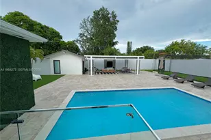 2121 SW 61st Ave, Miami, FL 33155 - Photo 8