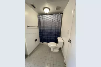 2881 N Oakland Forest Dr #208, Oakland Park, FL 33309 - Photo 10