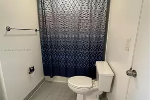 2881 N Oakland Forest Dr, Oakland Park, FL 33309 - Photo 10