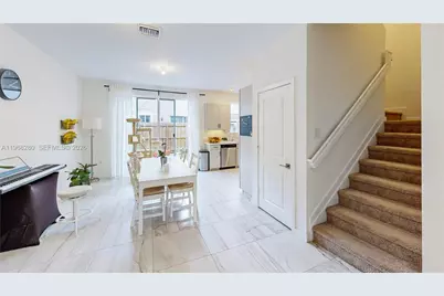 1040 SE 24th Ave, Homestead, FL 33035 - Photo 16