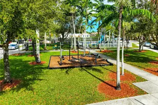 1040 SE 24th Ave, Homestead, FL 33035 - Photo 48