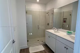 146 SW 170th Ave, Pembroke Pines, FL 33027 - Photo 22