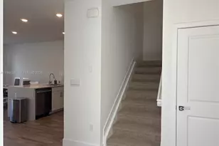 146 SW 170th Ave, Pembroke Pines, FL 33027 - Photo 12