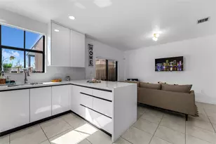 514 NE 12th St, Florida City, FL 33034 - Photo 12